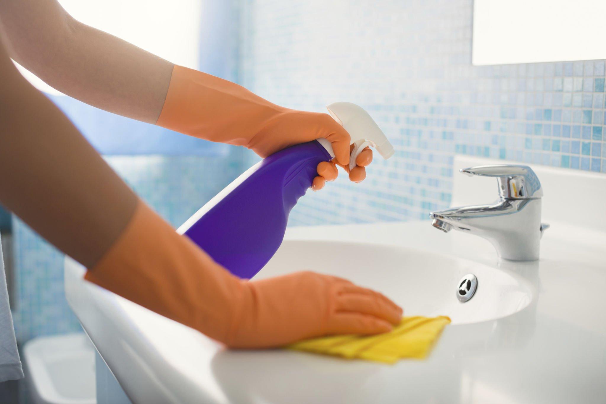5 Bathroom Cleaning Hacks to Make Your Life Easier